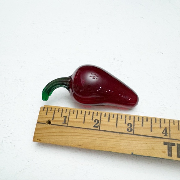 Vintage Blown Glass Red Hot Chili Pepper Translucent Made in Mexico - Picture 9 of 10